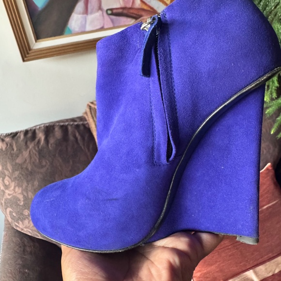 Vintage Giuseppe Zanotti Daisy Suede Wedge Ankle Booties - Authentic - Picture 10 of 11